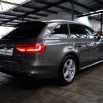 Audi A4 Avant 2.0 TDi full