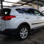 Toyota Rav4 Luxury Plus full