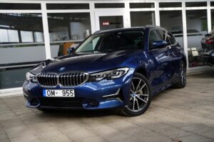 BMW 330e Touring Plug-in Hybrid