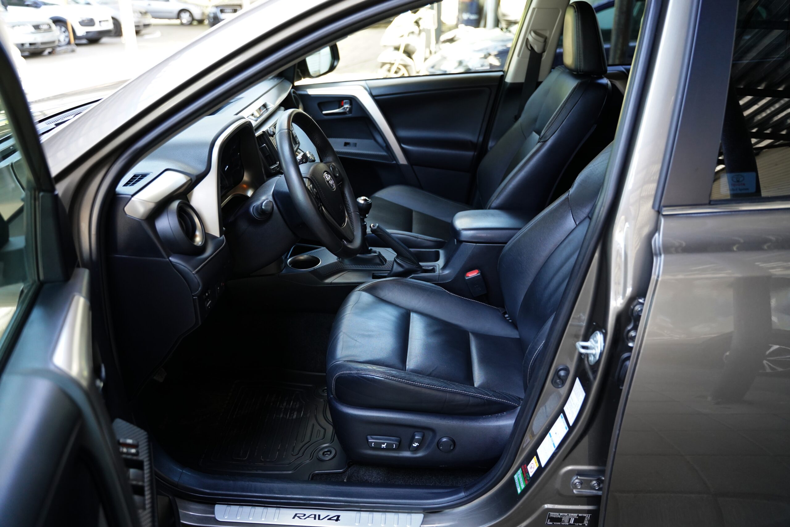 Toyota Rav4 full