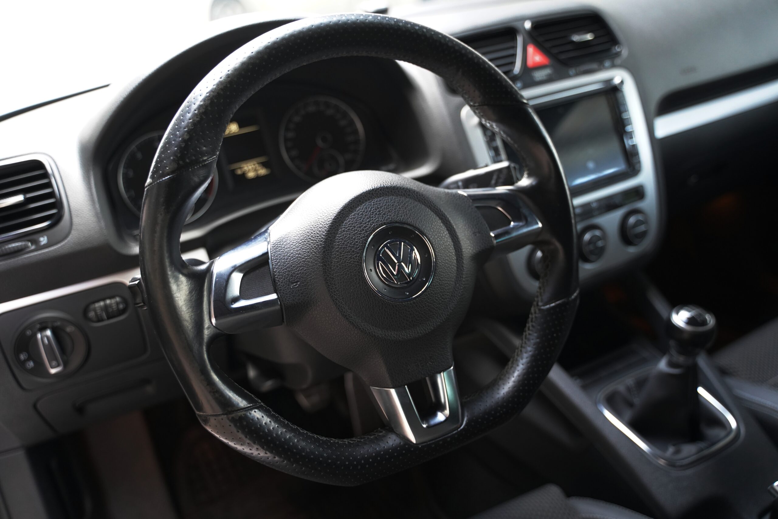 VW Scirocco 1.4 Tsi full