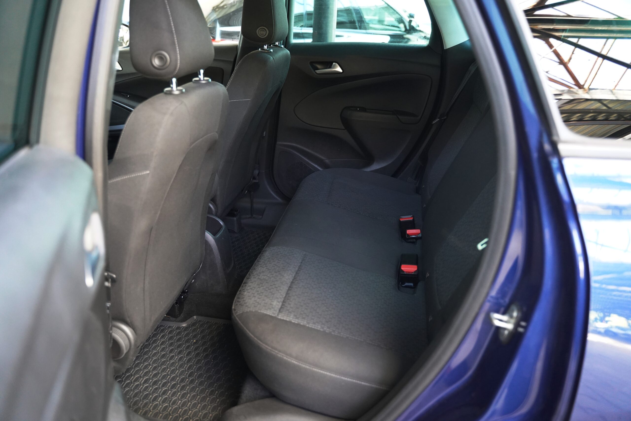 Opel Crossland 1.2 Turbo full