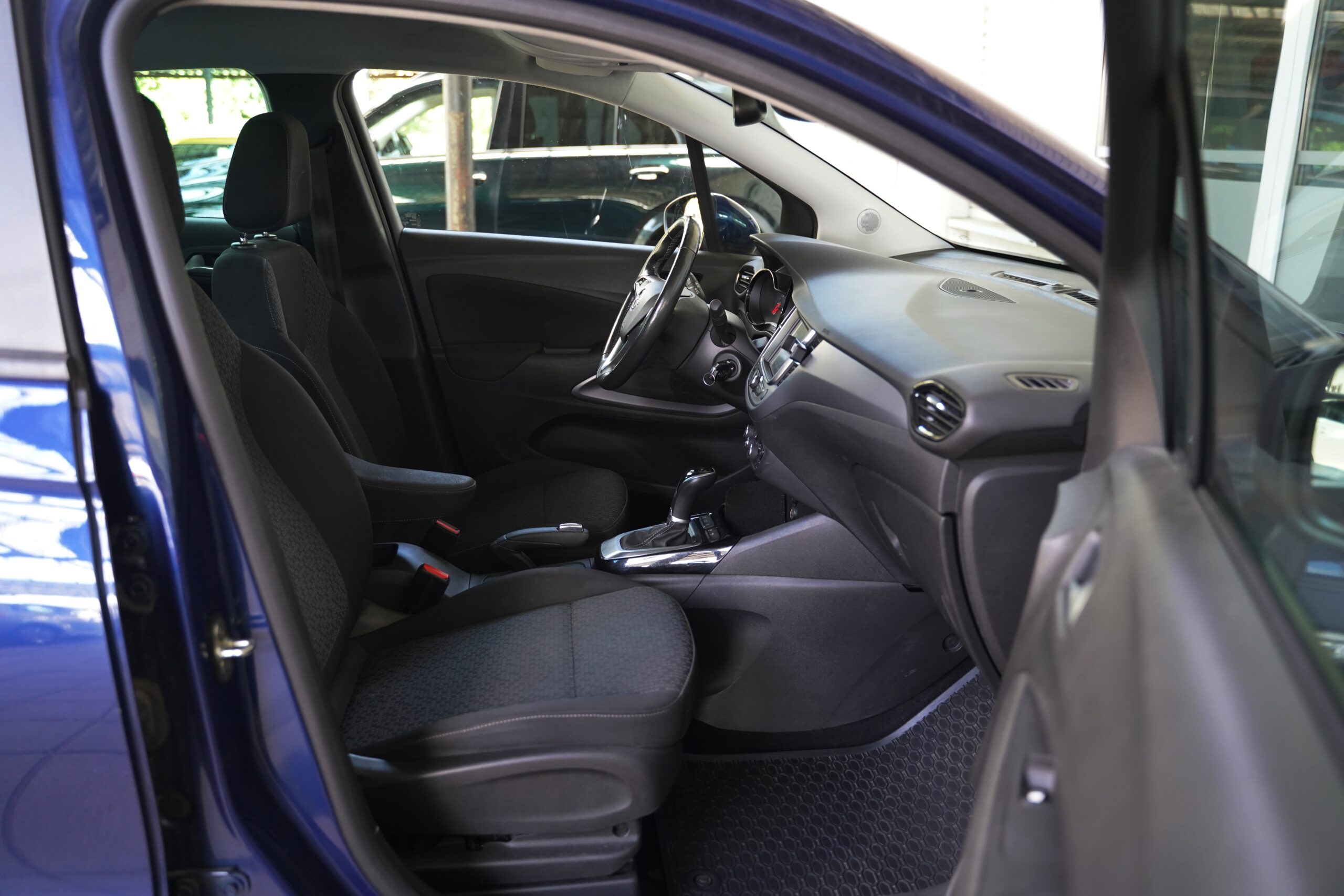 Opel Crossland 1.2 Turbo full