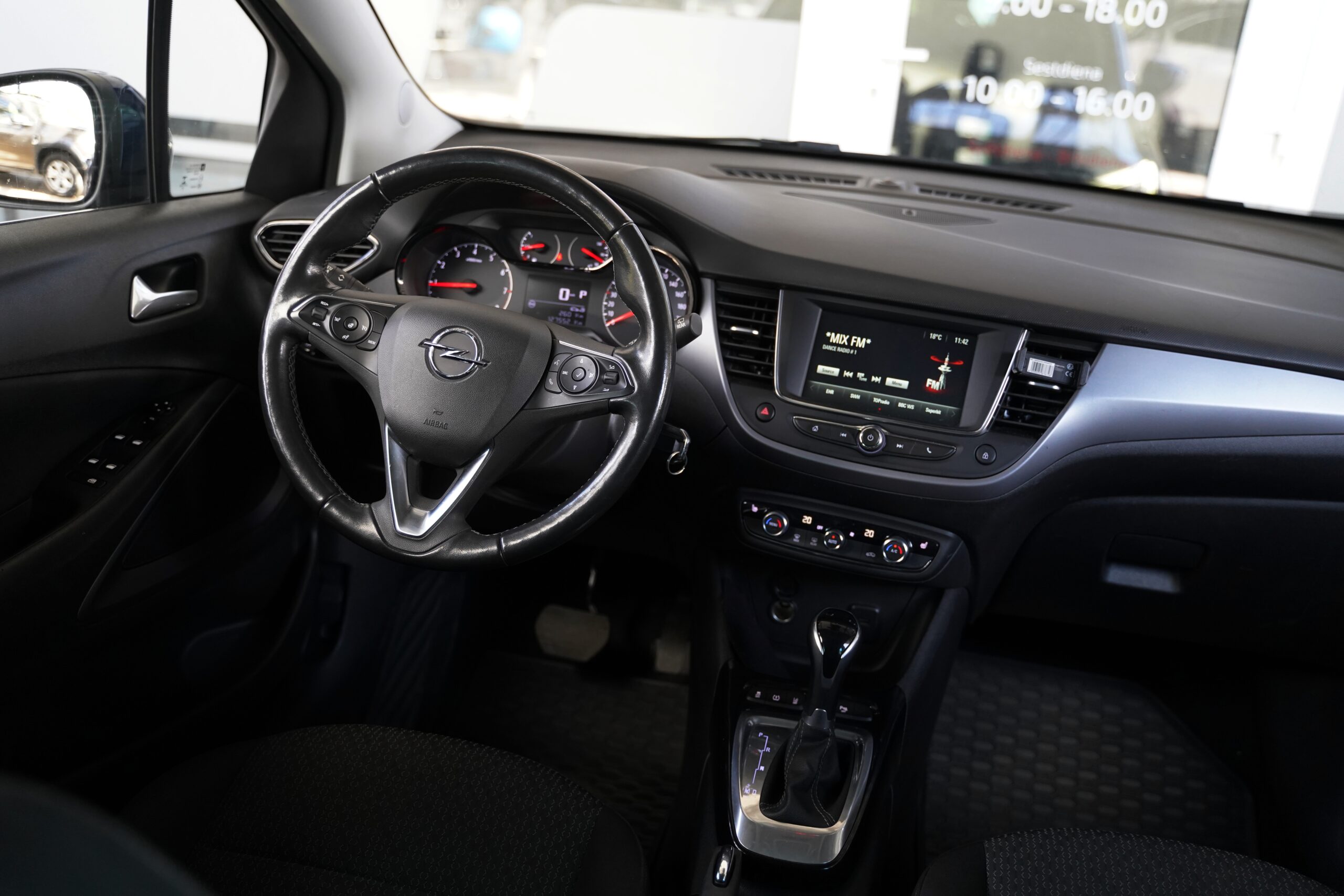 Opel Crossland 1.2 Turbo full