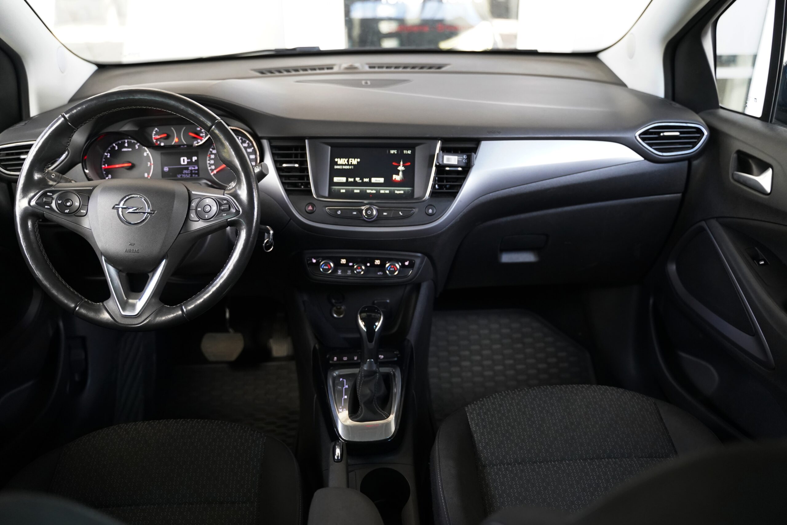 Opel Crossland 1.2 Turbo full