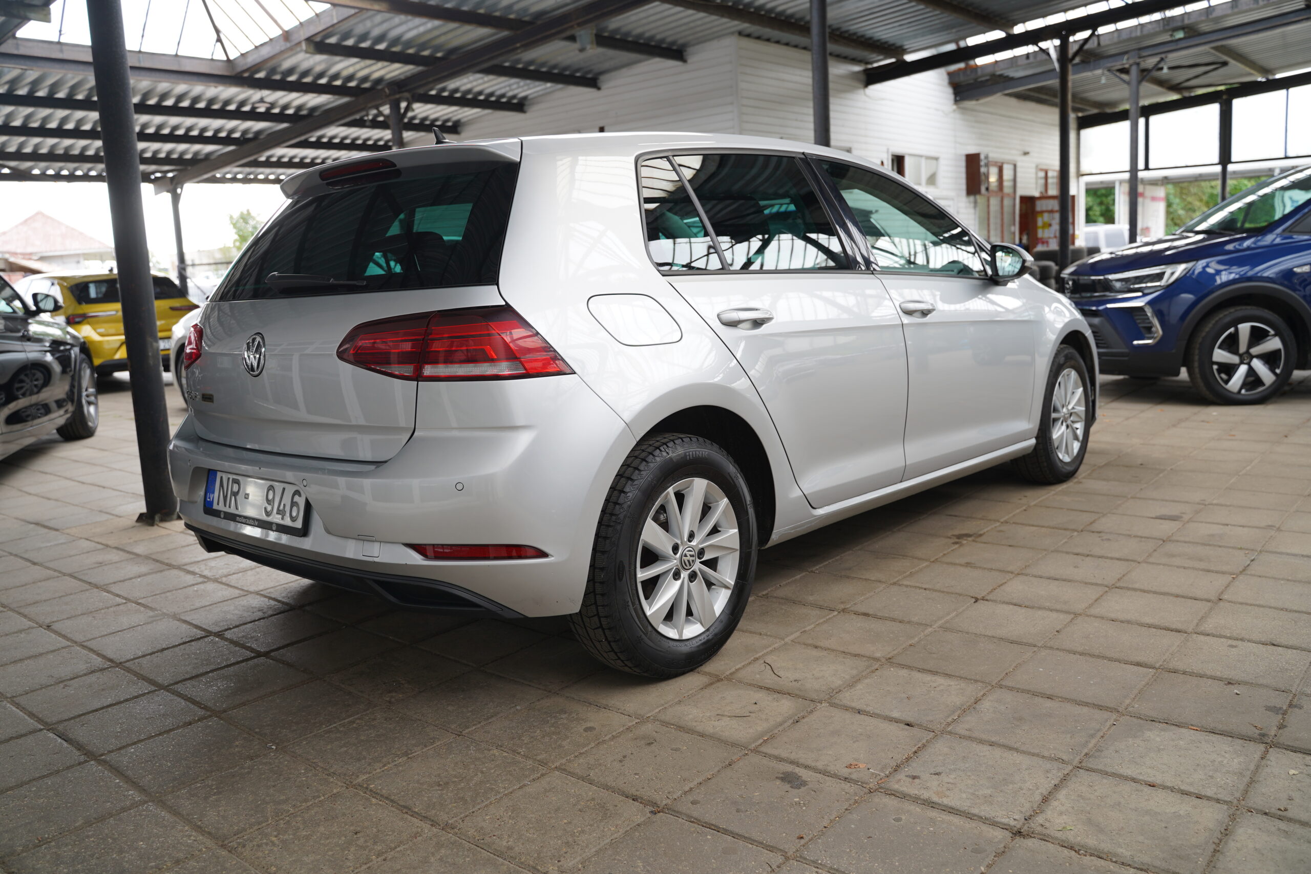 VW Golf 1.0 Tsi full