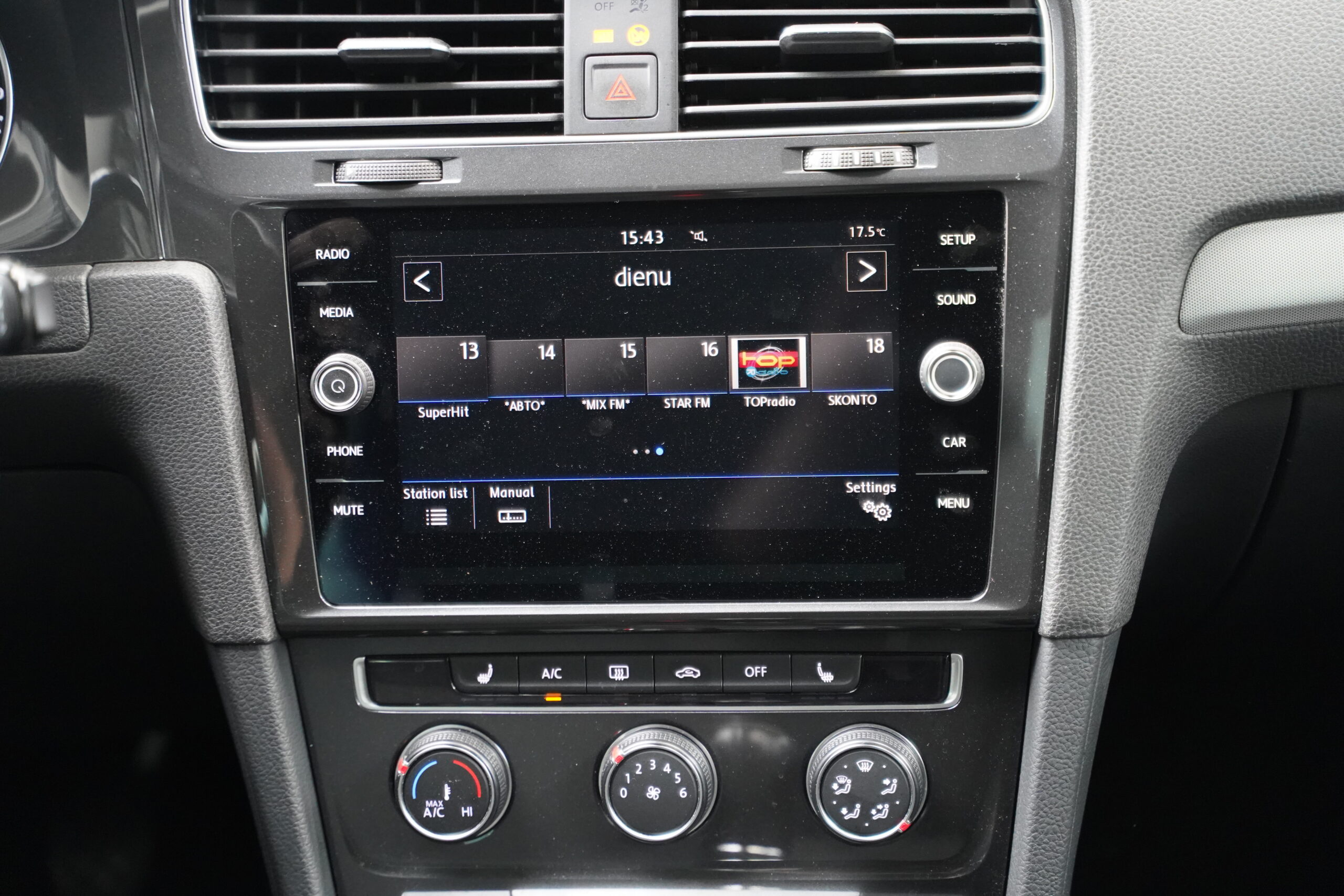VW Golf 1.0 Tsi full