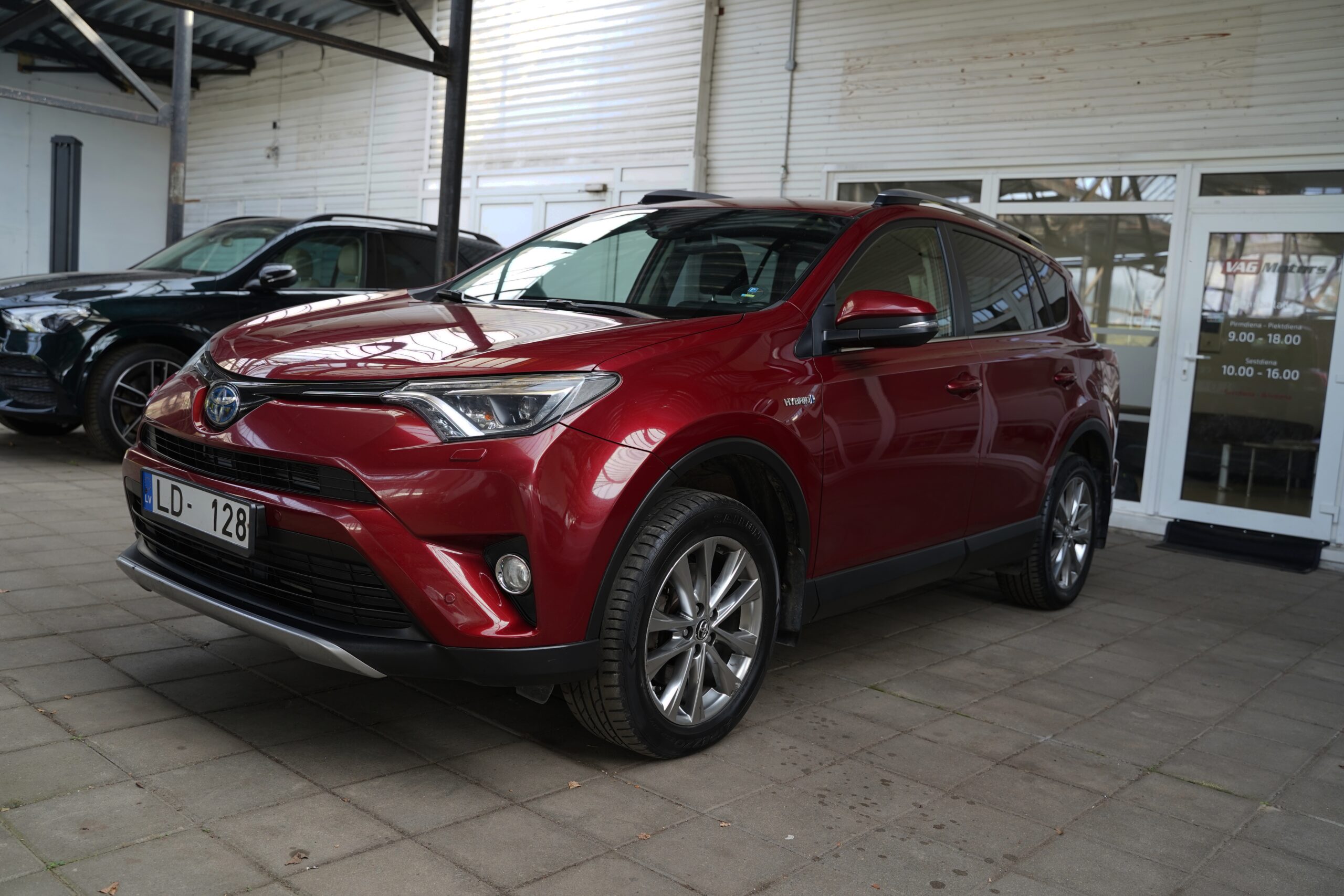 Toyota Rav4 2.5i Hybrid full