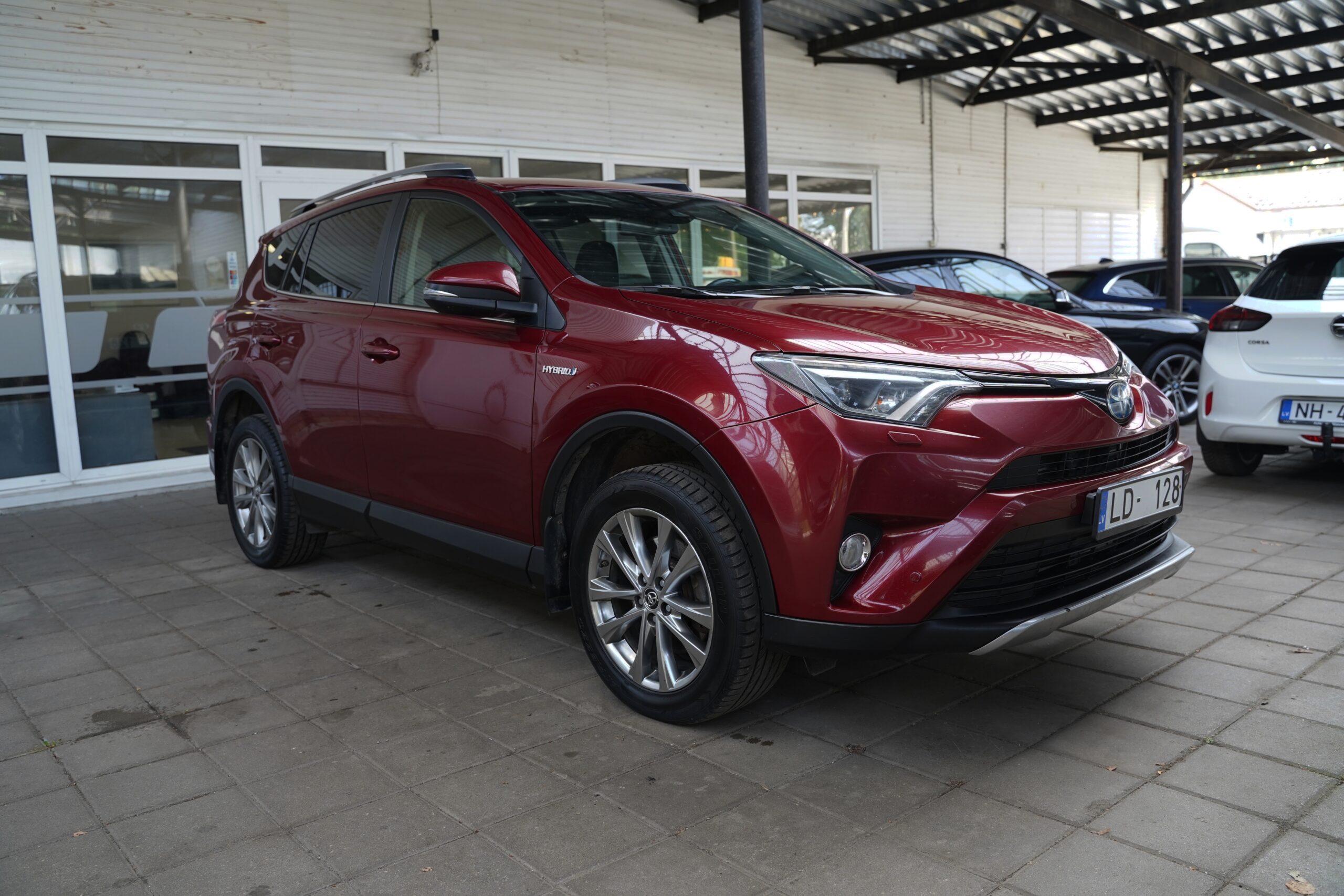 Toyota Rav4 2.5i Hybrid full