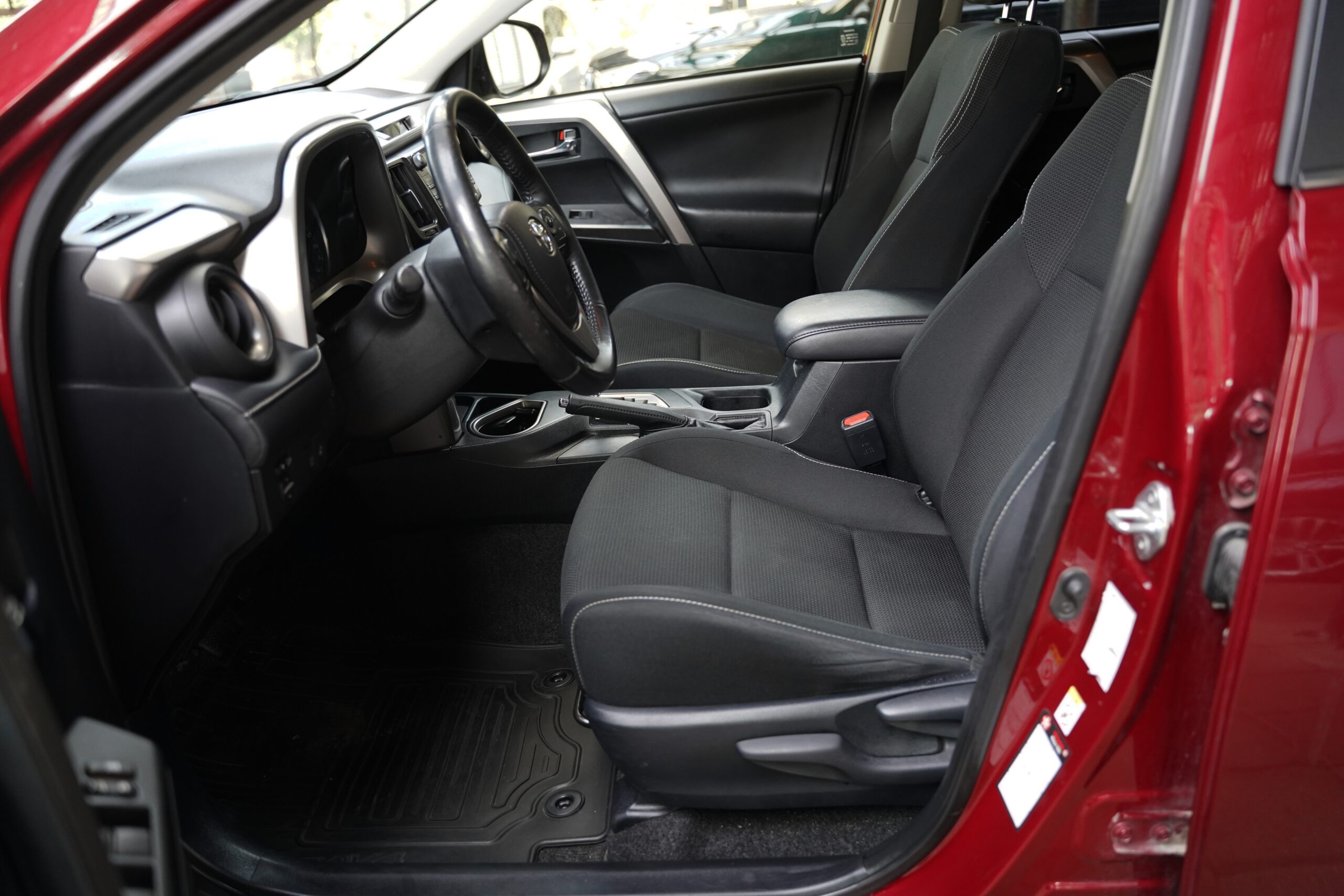 Toyota Rav4 2.5i Hybrid full