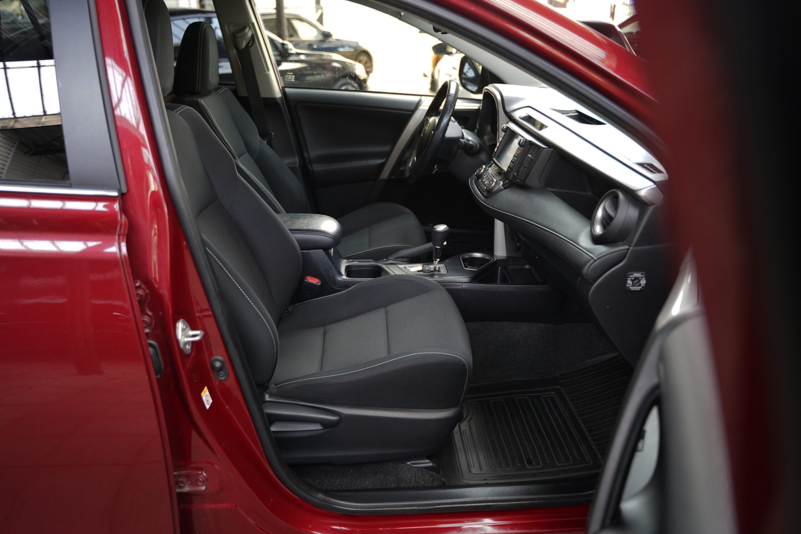 Toyota Rav4 2.5i Hybrid full