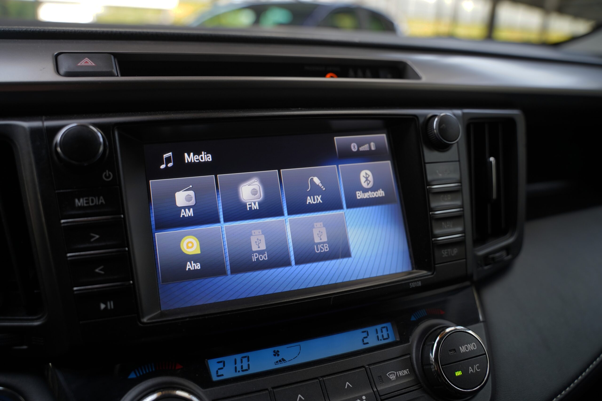 Toyota Rav4 2.5i Hybrid full
