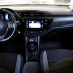Toyota Auris Touring full