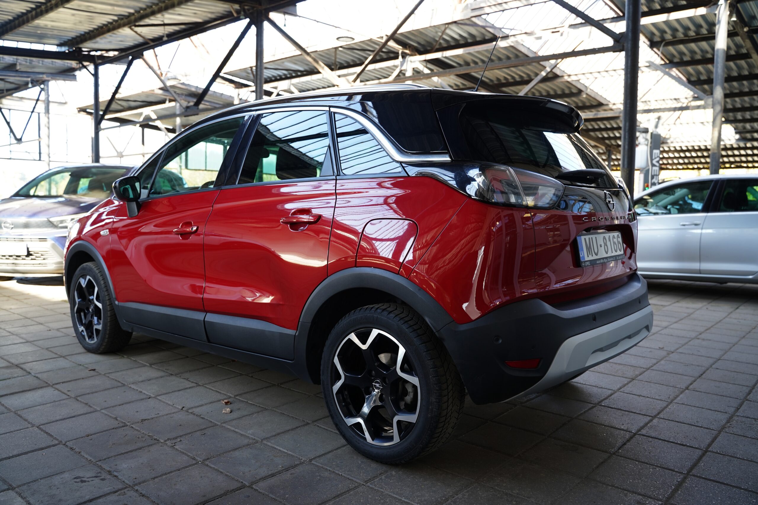 Opel Crossland 1.2 Turbo full
