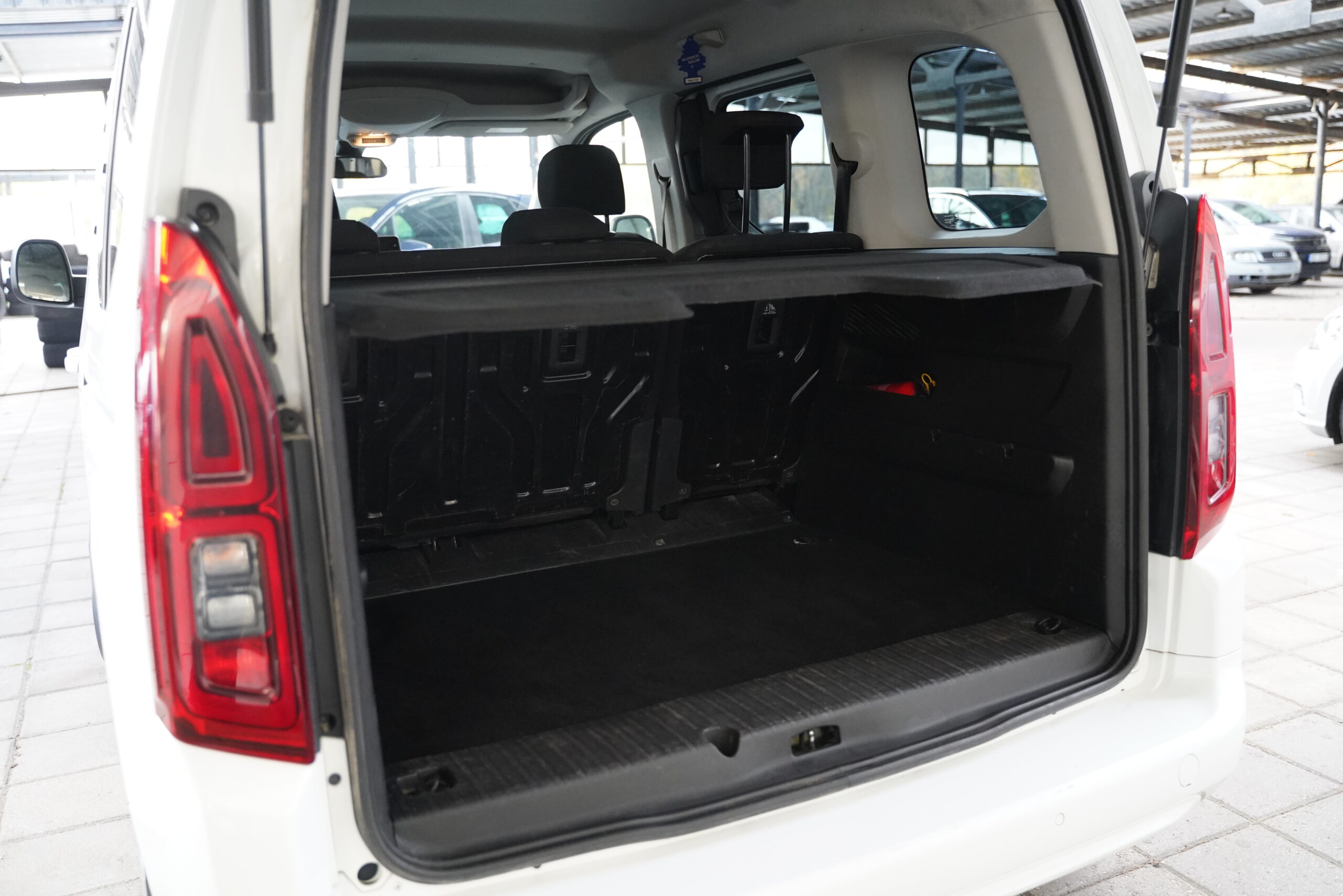 Opel Combo Life full
