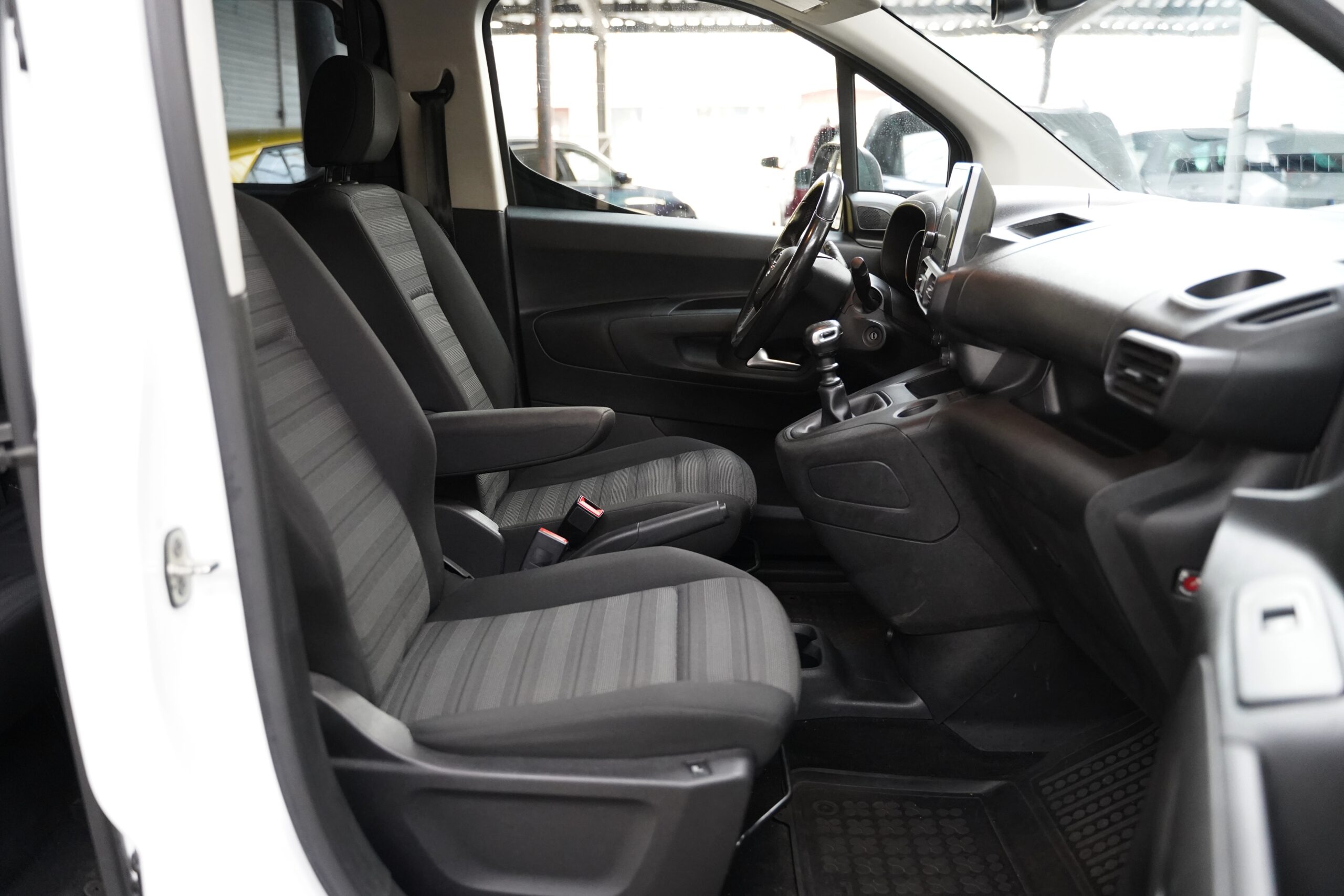 Opel Combo Life full