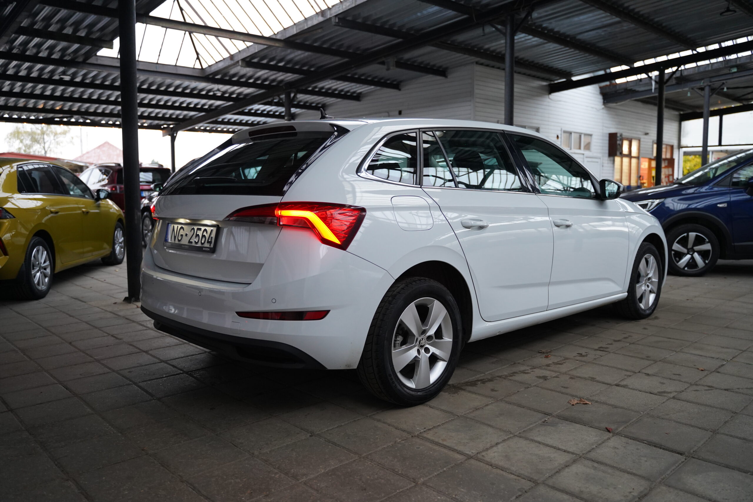 Škoda Scala Ambition Plus full
