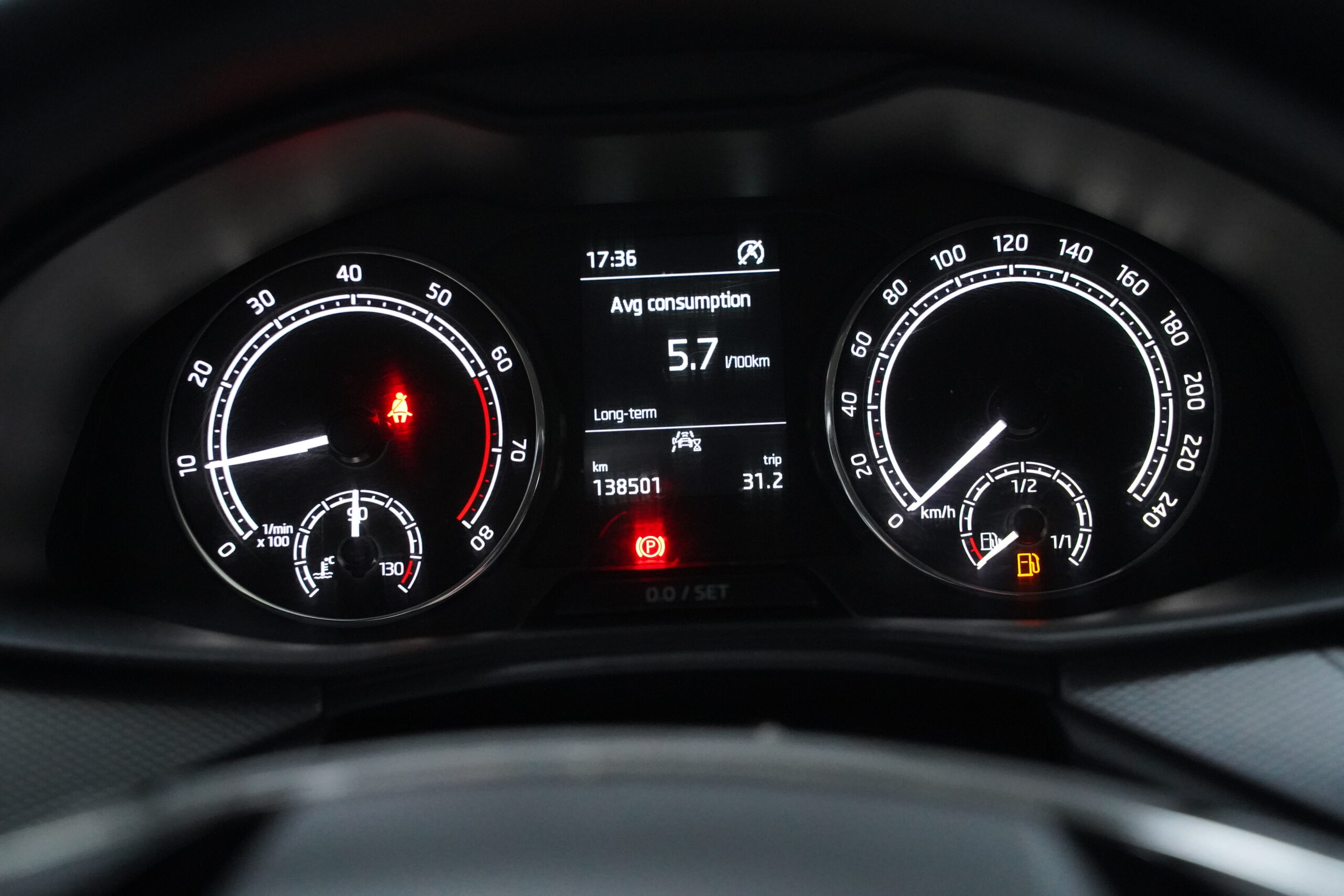 Škoda Scala Ambition Plus full