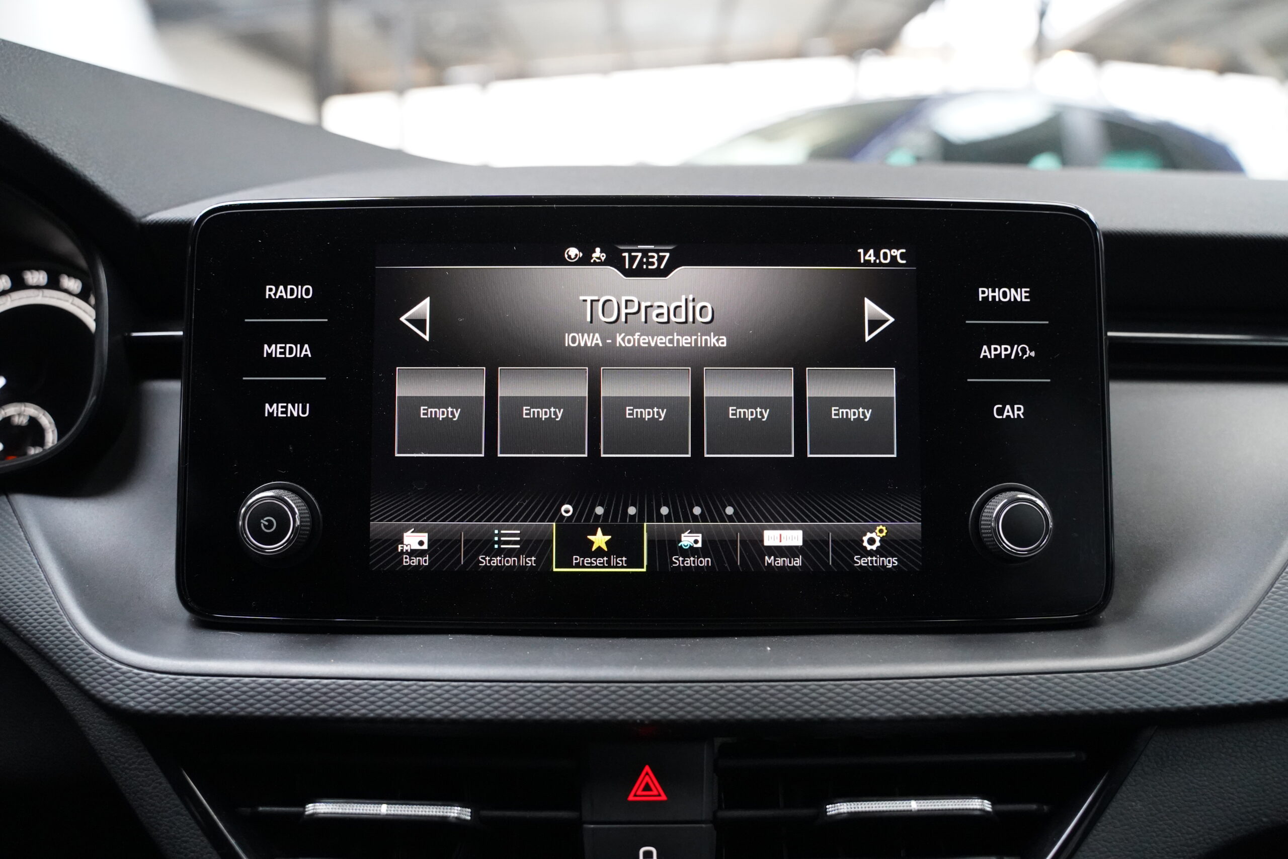 Škoda Scala Ambition Plus full