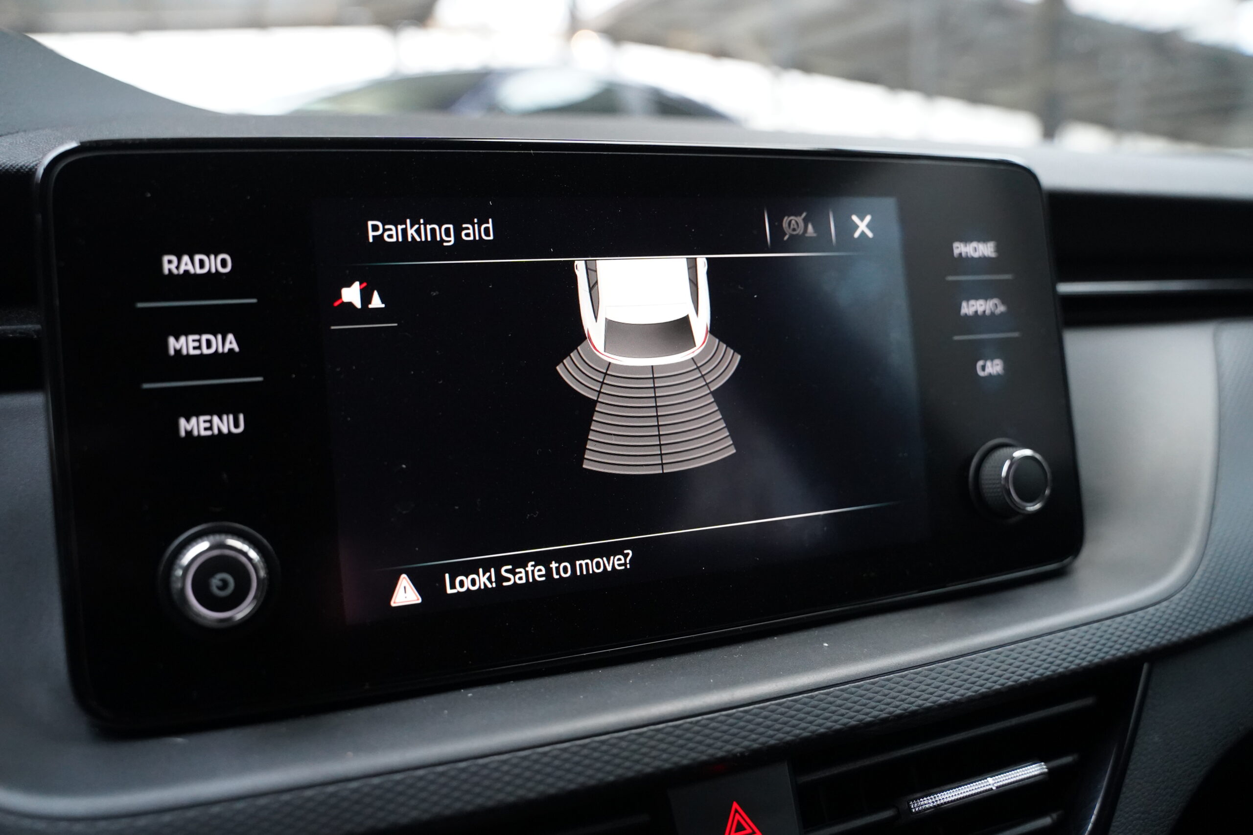 Škoda Scala Ambition Plus full