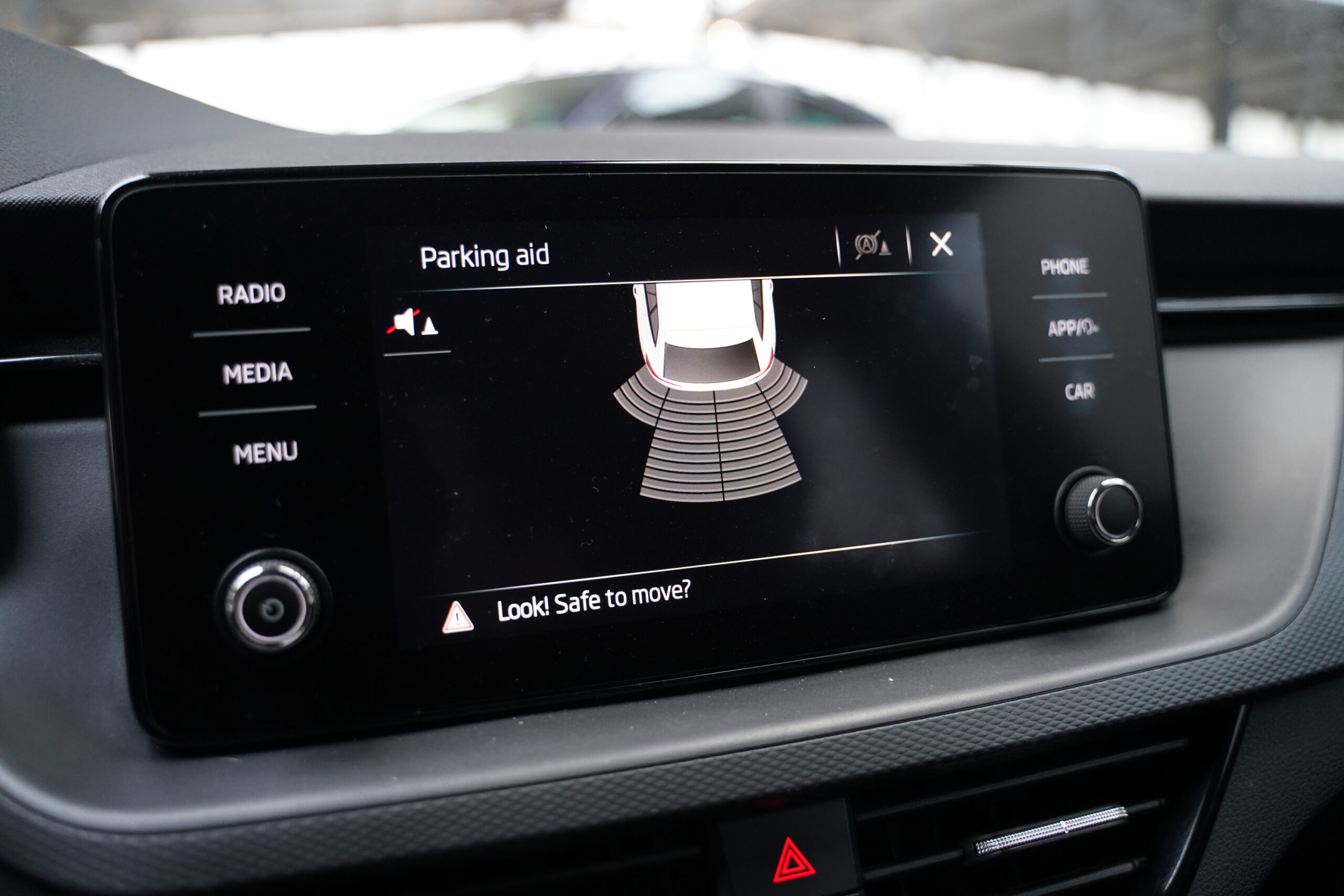 Škoda Scala Ambition Plus full