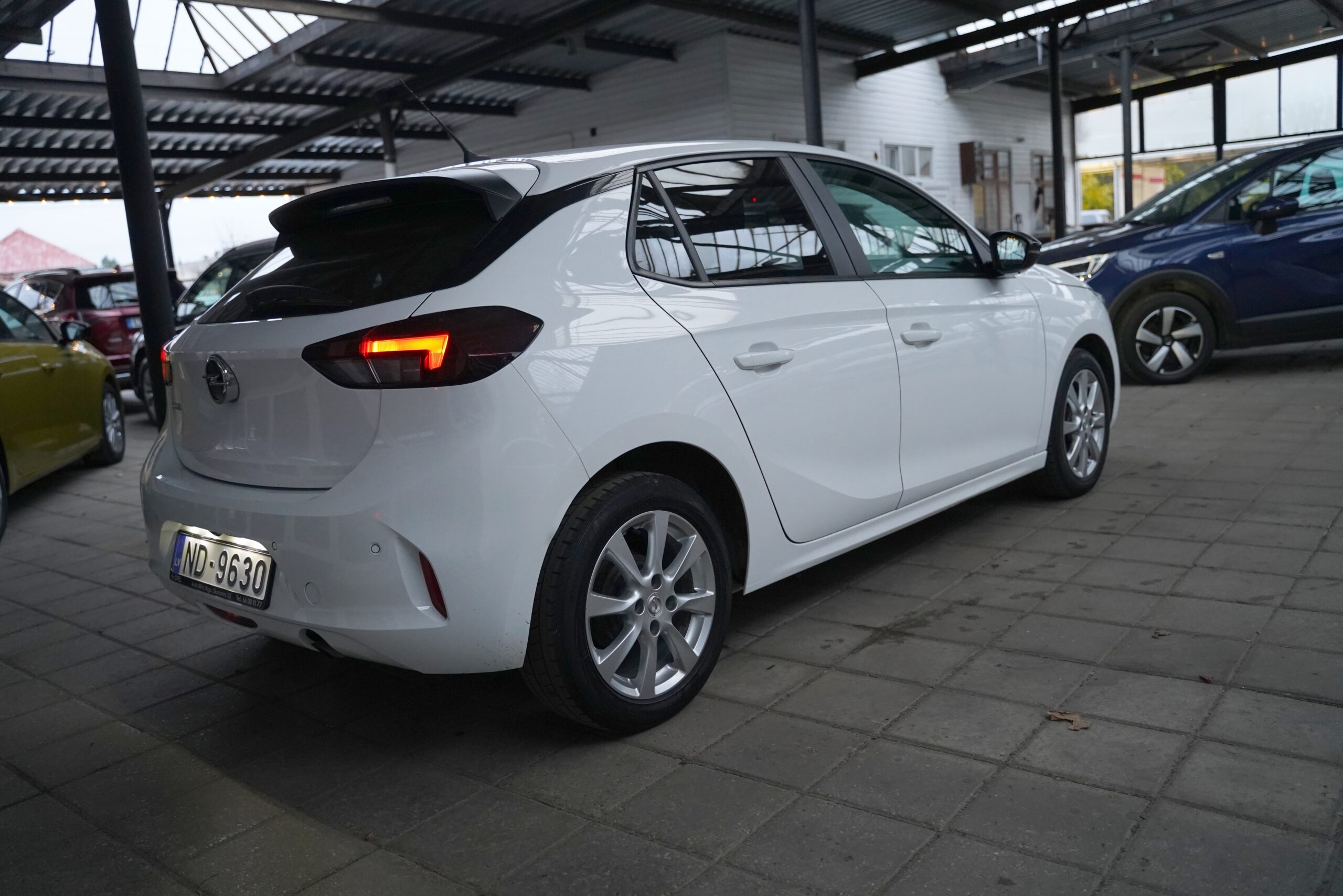 Opel Corsa 1.2i full