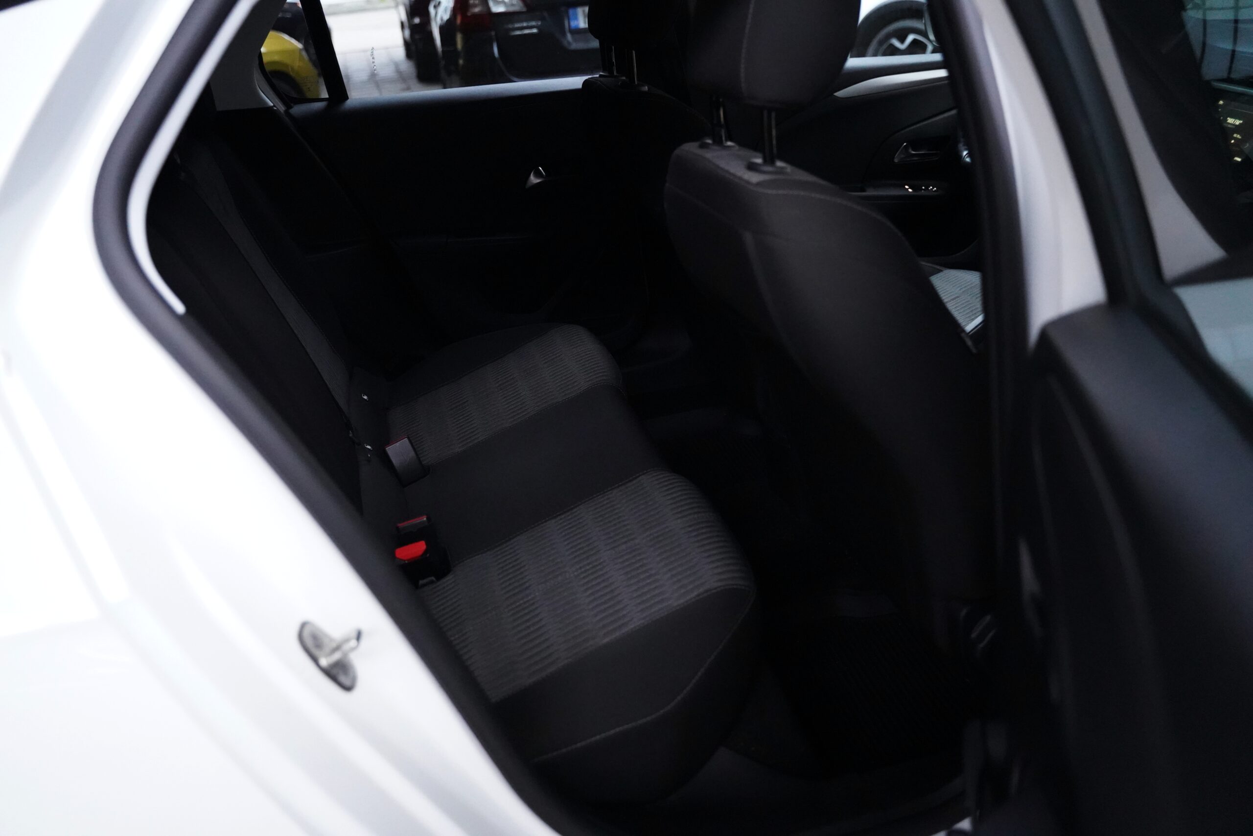 Opel Corsa 1.2i full