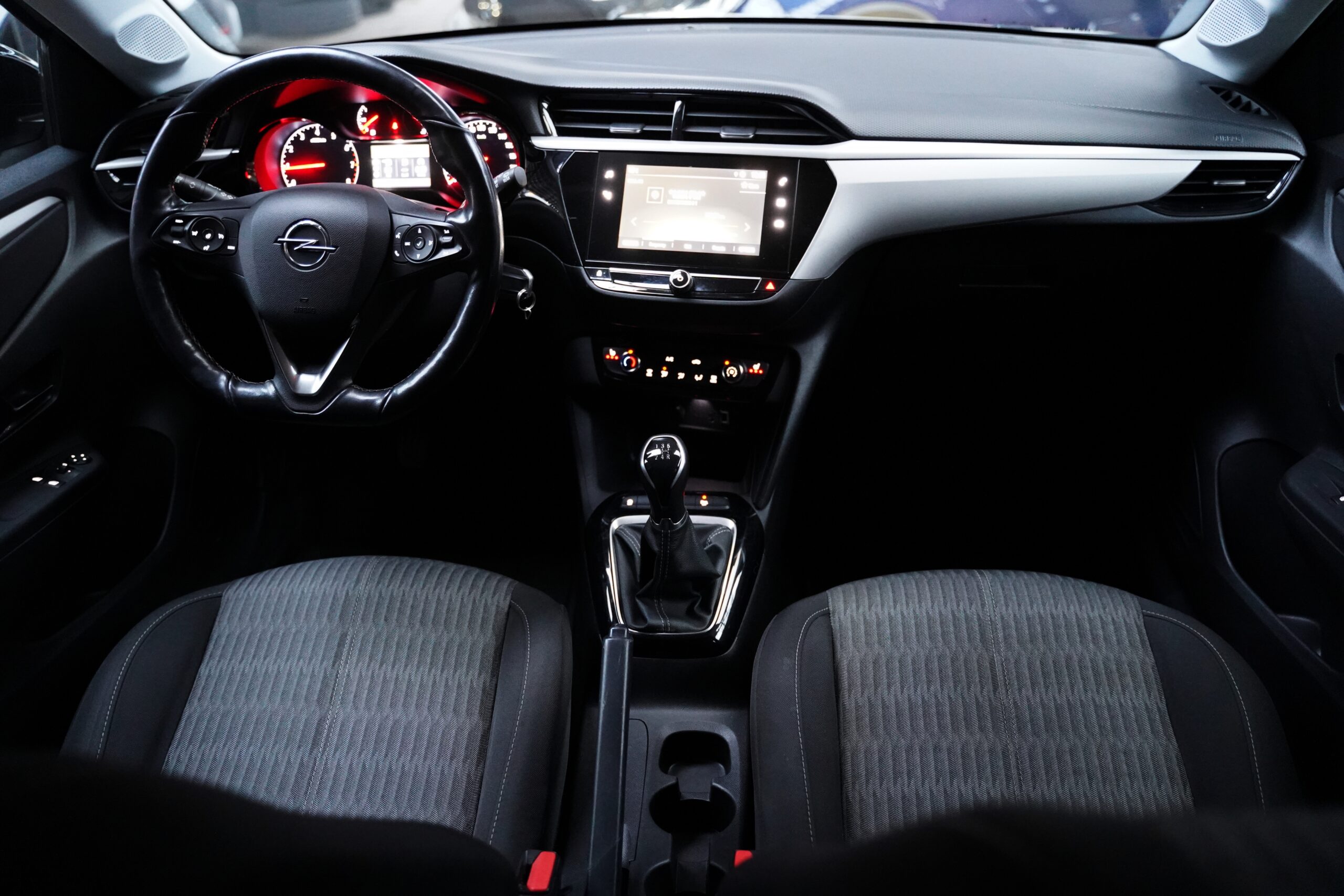 Opel Corsa 1.2i full